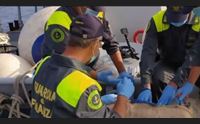 alghero e cuglieri in mare due valigie con oltre 60 kg di hashish