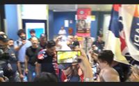cagliari tra simeone e pavoletti una poltrona (in attacco) per due