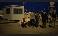 sulcis proseguono gli sbarchi di migranti problema sanitario