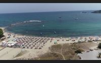 il fascino senza tempo della spiaggia di nora regina delle spiagge