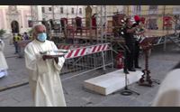 cagliari il nunzio del papa impone il pallio all arcivescovo baturi
