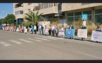 oristano sit in davanti alla prefettura salviamo gli ospedali
