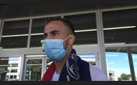cagliari ounas sbarca in citt l attaccante subito al lavoro