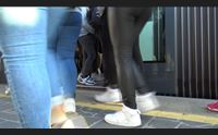 monserrato folla alla fermata della metro cos ogni giorno