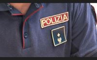 minore istigata a compiere atti di autolesionismo tre denunciati