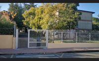 oristano scuola a rischio crollo in 200 a casa indaga la procura