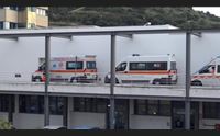 pronto soccorso le ambulanze in fila al brotzu e al san francesco