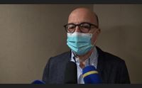 caso vaccini l attacco della regione la pfizer non rispetta gli accordi