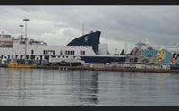 cagliari in via roma spazio ai maxiyacht le navi al porto canale