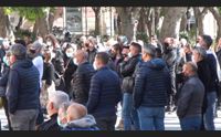cagliari in piazza la protesta del ristretto mondo delle partite iva