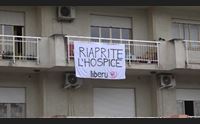 nuoro la citt scende in campo per salvare l hospice basta tagli