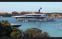 arzachena la costa smeralda traina il turismo stagione promettente