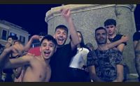 cagliari notte magica e insonne cori e trombe da stadio fino all alba