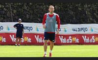 il cagliari ad aritzo senza rog ore decisive per nandez e nainggolan