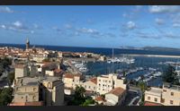 alghero il pienone di settembre stagione lunga con tariffe convenienti