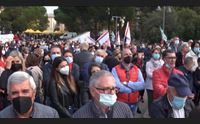 nuoro migliaia in piazza cancellata la sanit nel centro sardegna