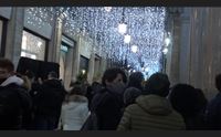 cagliari natale in mascherina corsa ai regali rispettando le regole