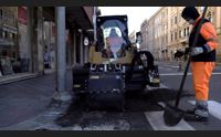 cagliari apre senza disagi il cantiere per il nuovo manto stradale in via sonnino