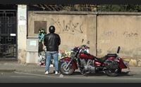 la morte del piccolo daniele pellegrinaggio e preghiere in via cadello