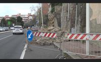 cagliari frana in via is maglias da quattro mesi pedoni e residenti a rischio