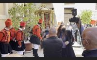 il cocchio in chiesa e il nuovo terzo guardiano inizia la festa di sant efisio