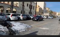 alghero attentato in pieno centro distrutta la jeep di una commerciante