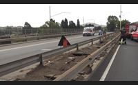 cagliari incidente sul ponte vittorio grave centauro traffico in tilt