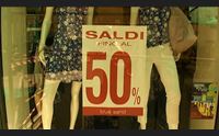 cagliari saldi ok nel primo mese successo per shopping sotto le stelle
