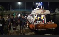 ondata di migranti a pula affonda un barchino donna incinta ricoverata