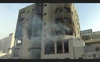 cagliari palazzo divorato dalle fiamme notte da incubo un inferno