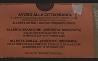 pirri si sveglia con l allarme maltempo strade chiuse e tombini intasati