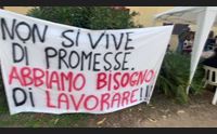 alghero chiude la baia di porto conte la protesta dei pescatori