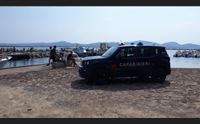 ore di sbarchi fantasma nel sud sardegna 6 barchini oltre 30 migranti