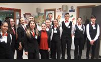 arzachena menu solidale della croce rossa a cena con un amico