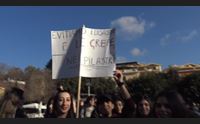 iglesias scuole a pezzi gli studenti del baudi scendono in piazza