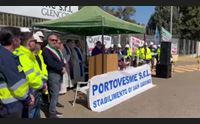 portovesme operai in trincea dopo la messa domani esplosiva assemblea