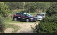 carbonia muore 81 enne assalito dalle api lo scafandro era chiuso male