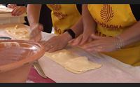 olbia la seada dei record oltre 50 metri del tradizionale dolce sardo
