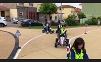 serrenti bambini a lezione di educazione stradale