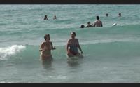 dall alba in fuga da caronte spiagge prese d assalto per il gran caldo