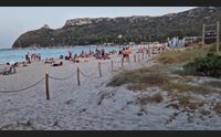 cagliari il comune difende le dune del poetto multe a chi le calpesta