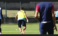 cagliari palermo doppia sfida tra coppa italia e mercato per prati