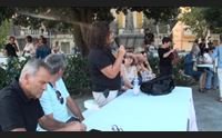 a nuoro protesta di piazza contro l eolico no a questo scempio