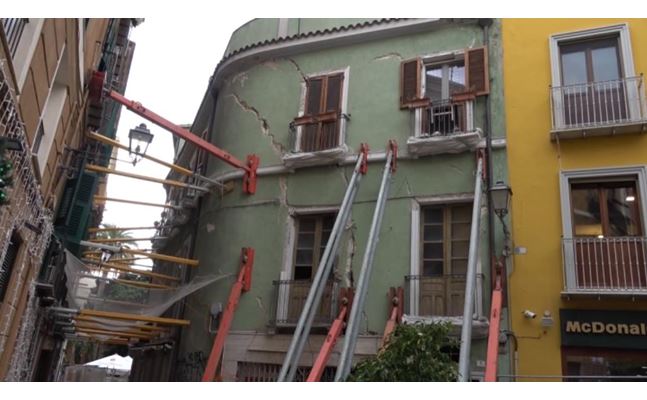 cagliari otto mesi dai cedimenti in via dettori subito la messa in sicurezza