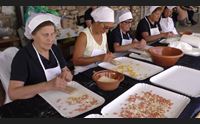 serri folla alla fiera di santa lucia tra gli ospiti il sindaco di scraffingiu