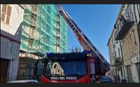 sassari incendio in appartamento invalido ustionato e portato in ospedale