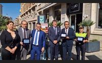 giornata mondiale del cuore a cagliari il primo defibrillatore intelligente