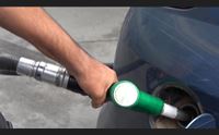 l aumento del carburante benzinai e automobilisti il prezzo medio un flop