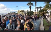 cagliari blindata oltre le transenne qui per salutare mattarella