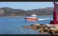 la maddalena tragedia in mare diportista trovato morto sugli scogli